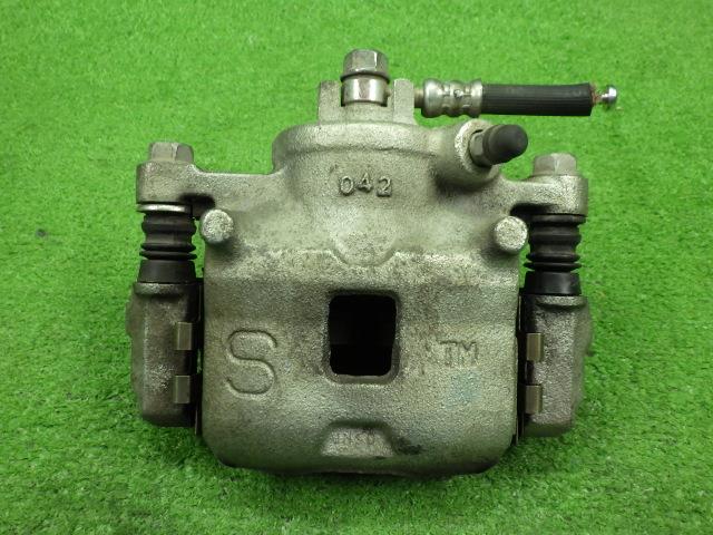 【中古】中古部品 エブリィ DA17V 右フロントキャリパー 【3330250100-000000849344330】