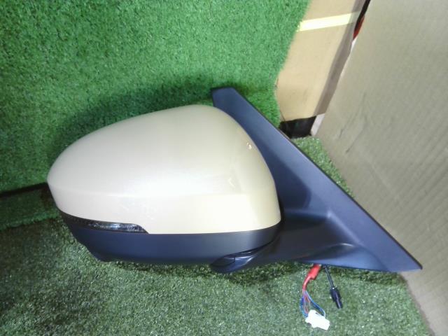 【中古】中古部品 セレナ FC28 右サイドミラー 【3260070000-231013000113500】