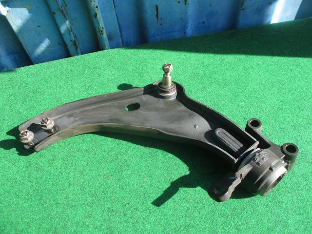 【中古】中古部品 BMW ミニ SX16S 右フロントロアアーム 【3540020100-000005111051720】