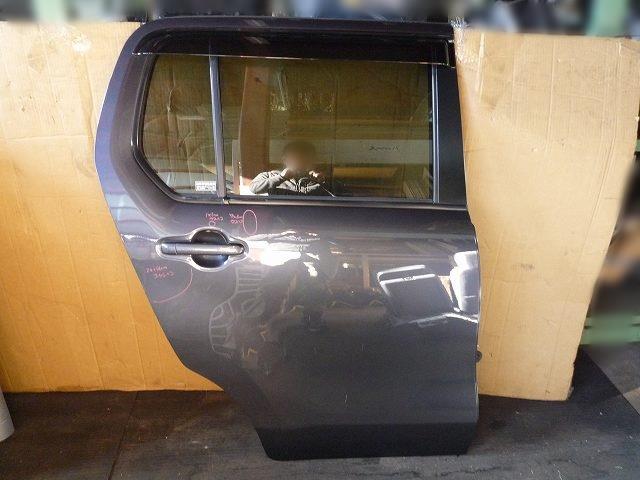 【中古】中古部品 ワゴンR MH34S 右リアドア 【3310050100-001155934413300】