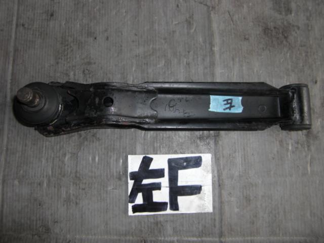 【中古】中古部品 ワゴンR CT51S 左フロントロアアーム 【3310050100-001257913951740】