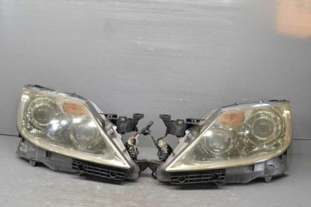 【中古】中古部品 レクサス LS USF40 右ヘッドランプ 【3310580000-231119000510800】