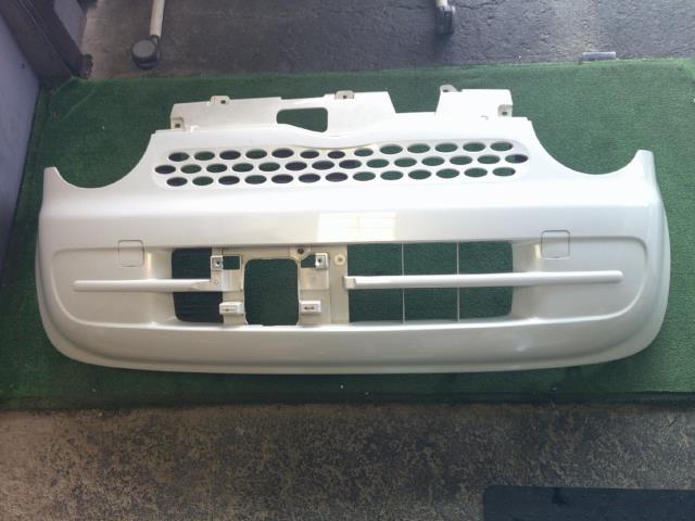 【中古】中古部品 ムーヴラテ L550S フロントバンパー 【3330560100-231023000110100】