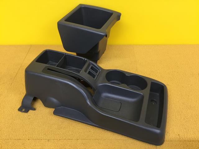 【中古】中古部品 サンバー TT2 コンソールボックス 【3330960100-000052150177100】
