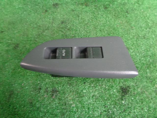 【中古】中古部品 フォワード FRR90S2 パワーウインドウスイッチ 【3330160100-000023185961900】