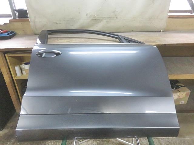 【中古】中古部品 アウディ Q3 8UCPSF 右フロントドア 【3330380100-000035044013100】
