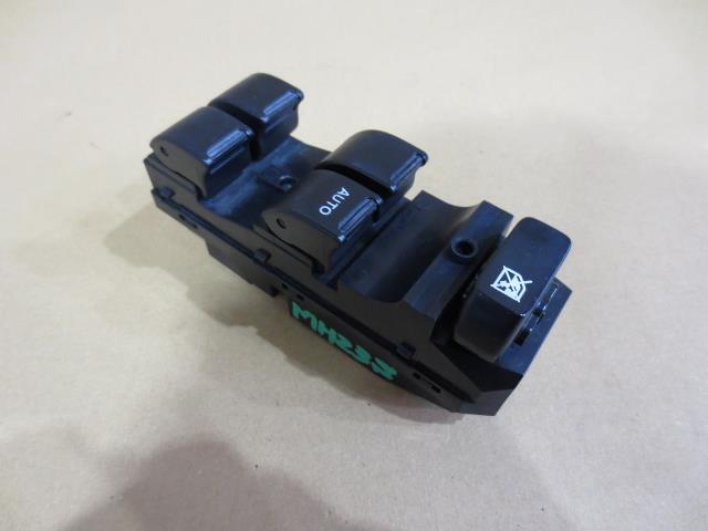 乐天商城 - 【中古】中古部品 ワゴンR MH23S パワーウインドウスイッチ 【3330460100-000001566761900】