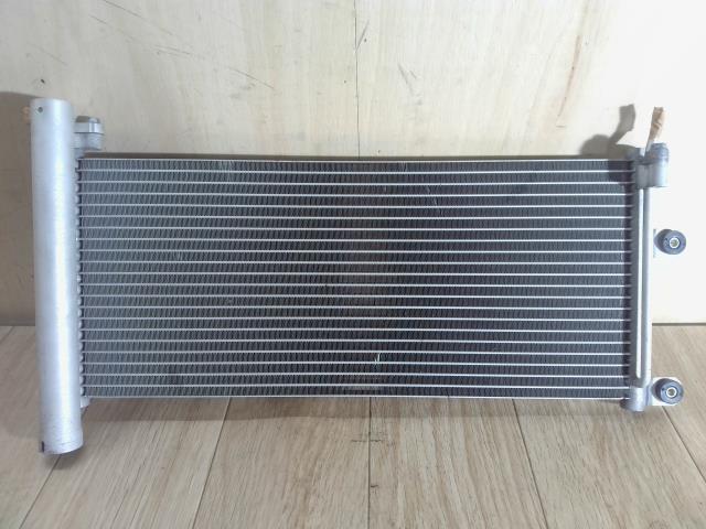 【中古】中古部品 キャリィ DA16T コンデンサー 【3310390100-231108001660600】