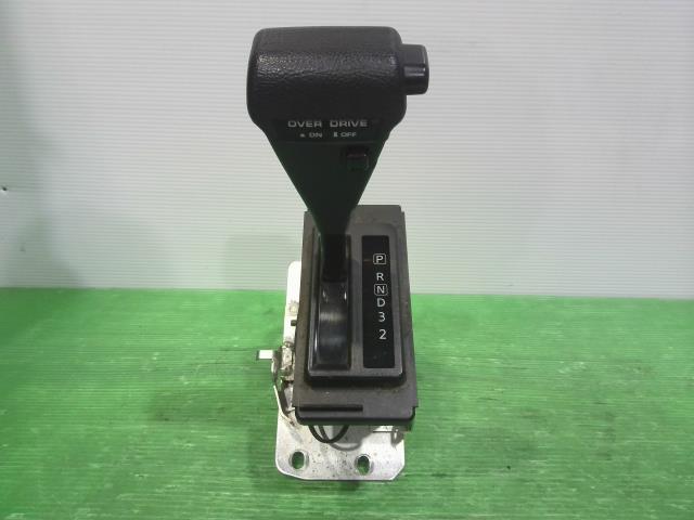 【中古】中古部品 アトラス SQ2F24 シフトレバー 【3310090100-202311046337850】