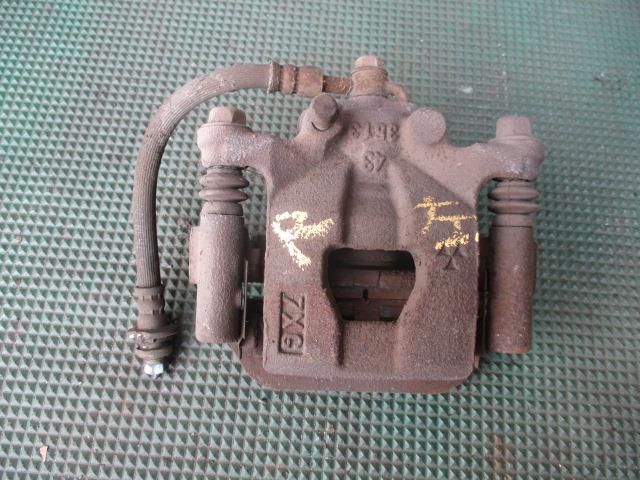 【中古】中古部品 セレナ CC25 左リアキャリパー 【3310190100-000233000944460】