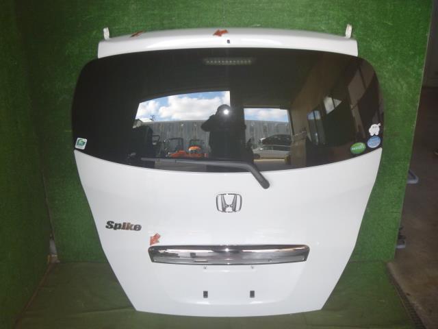 【中古】中古部品 フリードスパイク GB3 バックドア 【3330370100-000233027215800】