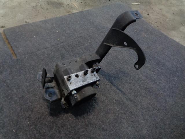 【中古】中古部品 ハイゼット S500P ABSアクチュエーター 【3340030100-007718500042500】