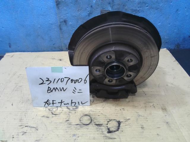 【中古】中古部品 BMW ミニ XM15 右フロントナックルハブ 【3310220100-231107000644310】