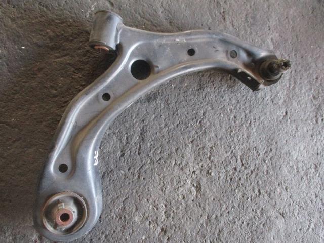 【中古】中古部品 N−BOX JF1 右フロントロアアーム 【3500080000-220518000451720】