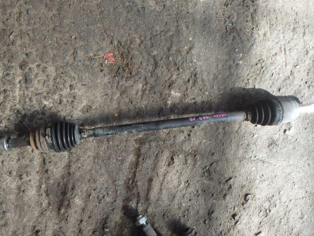 【中古】中古部品 エブリィ DA64V 右フロントドライブシャフト 【3331010800-000021754642100】