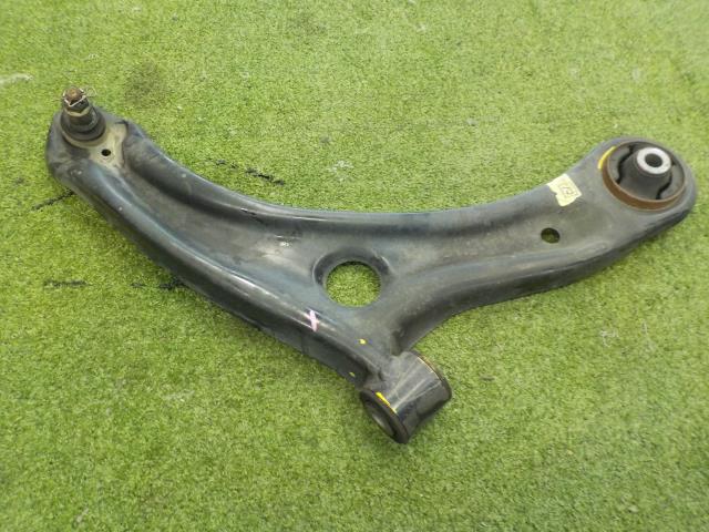 Lower Arm Bar - 【中古】中古部品 フィット GP5 右フロントロアアーム 【3260200000-230425000451720】