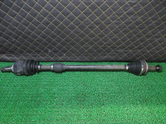 【中古】中古部品 ヴィッツ SCP90 右フロントドライブシャフト 【3330660100-000023335442100】