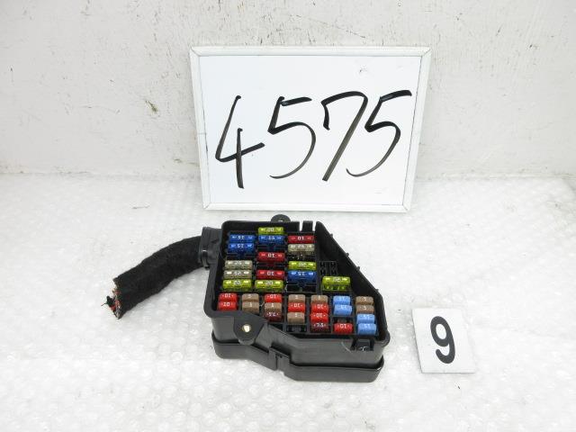 【中古】中古部品 VW ニュービートル 9CBFS ヒューズボックス 【3500170000-240115501467800】