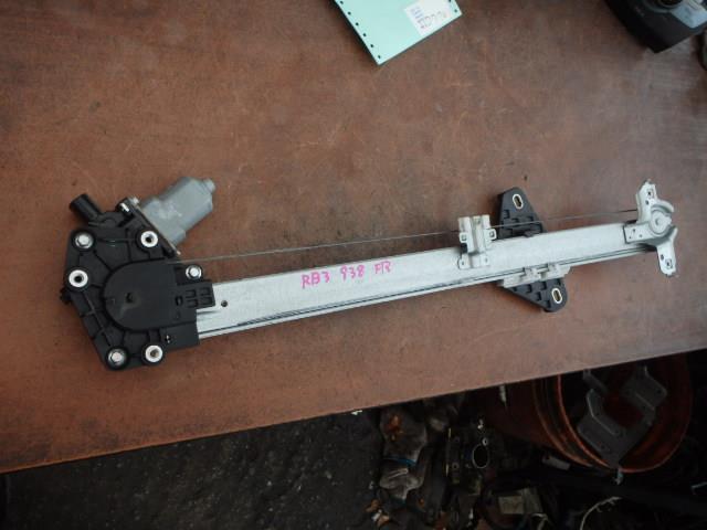 【中古】中古部品 オデッセイ RB3 右フロントドアレギュレータ・モーター 【3331010800-000021777013120】