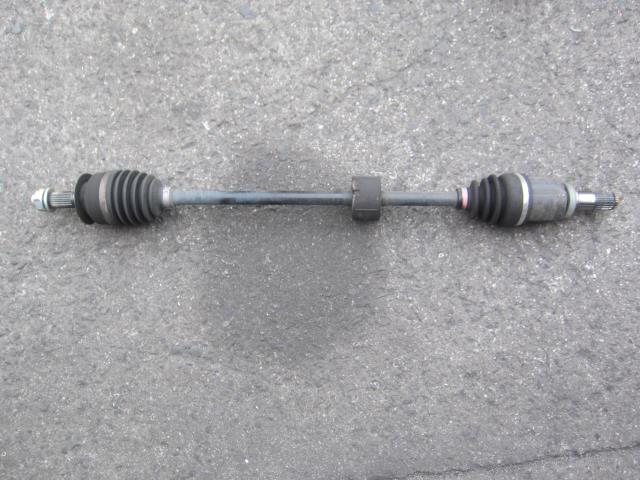 【中古】中古部品 ワゴンR MH34S 右フロントドライブシャフト 【3340240100-202400000242100】