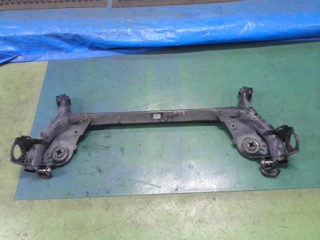 【中古】中古部品 デミオ DJ5FS リアアクスルビーム 【3310200100-000020525053500】