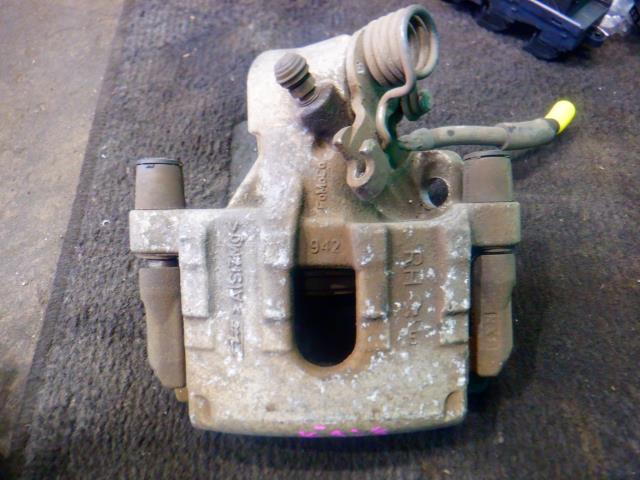 【中古】中古部品 ビアンテ CCEFW 右リアキャリパー 【3340140100-000023498344430】