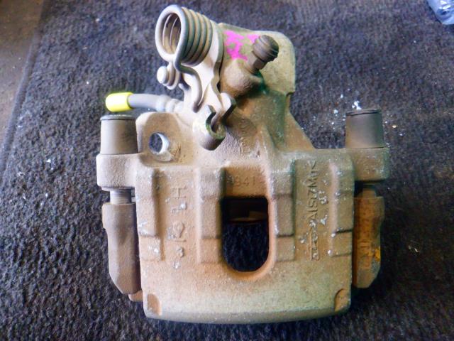 【中古】中古部品 ビアンテ CCEFW 左リアキャリパー 【3340140100-000023505244460】