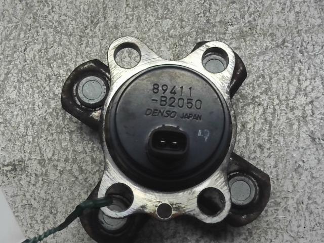【中古】中古部品 ムーヴ LA100S リアハブ 【3310160100-000004276544470】