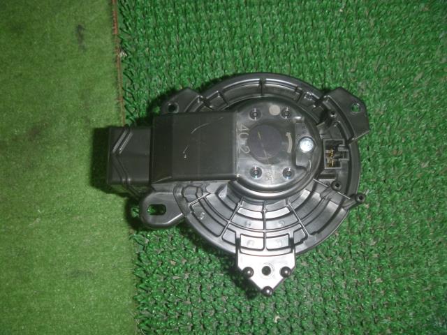 【中古】中古部品 ワゴンR MH34S ヒーターブロアモーター 【3330370100-0002430010...