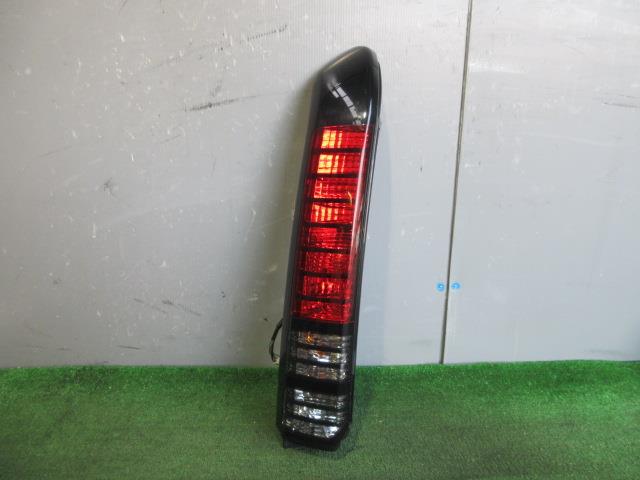 【中古】中古部品 バモス HM1 左テールランプ 【3330560100-240127000415600】