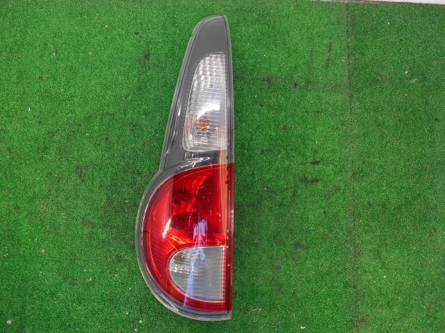 【中古】中古部品 モコ MG33S 左テールランプ 【3310080100-000213038715600】