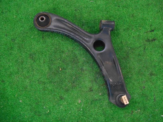 【中古】中古部品 モコ MG33S 右フロントロアアーム 【3310080100-000213038751720】