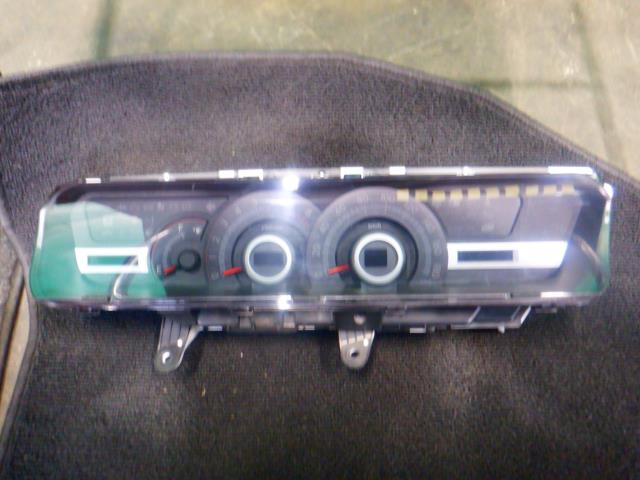 【中古】中古部品 ヴォクシー ZRR70W スピードメーター 【3340140100-000023399361400】