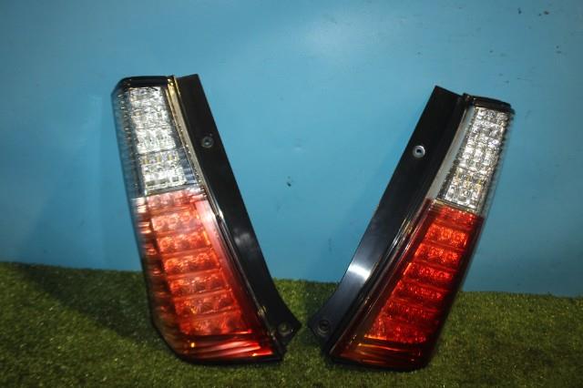 【中古】中古部品 ワゴンR MH23S 左テールランプ 【3330950100-000041101315600】