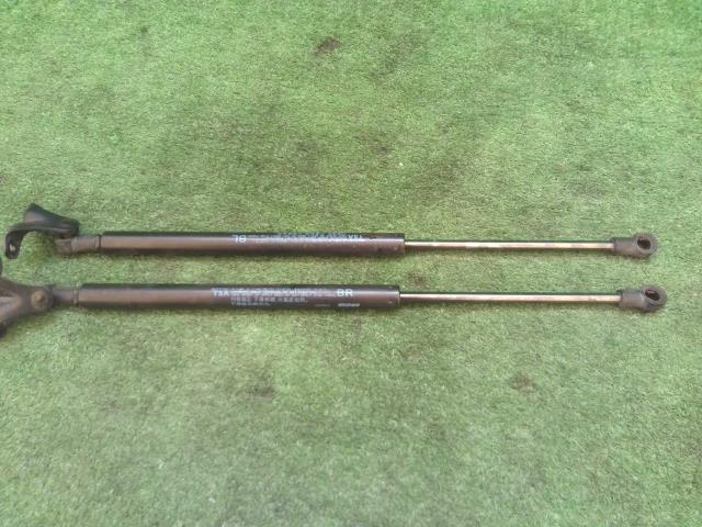 【中古】中古部品 フィット GP5 バックドアダンパー 【3260240000-240207000377250】
