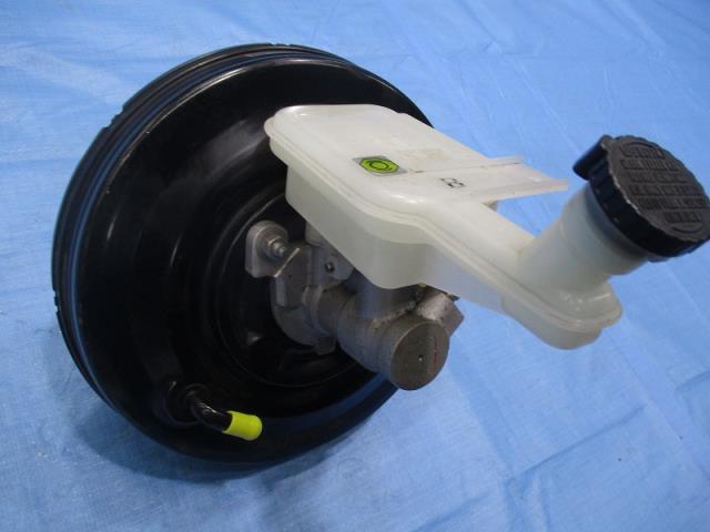 【中古】中古部品 ジューク YF15 ブレーキマスター 【3310040100-000243002947160】