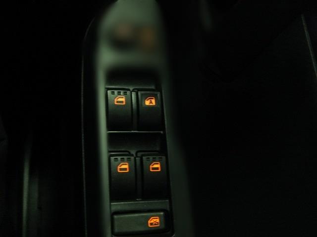 【中古】中古部品 ピクシスエポック LA350A パワーウインドウスイッチ 【3310050100-230401000161900】