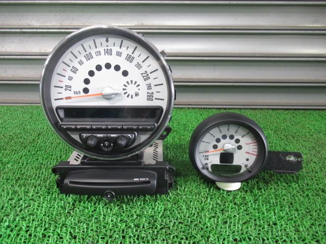 【中古】中古部品 BMW ミニ SV16 スピードメーター 【3330540100-240213000161400】