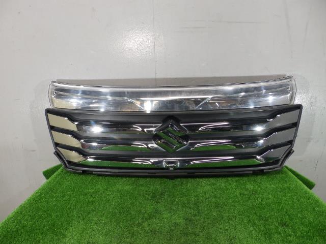 【中古】中古部品 ソリオ MA36S ラジエータグリル 【3260250000-000024004110401】