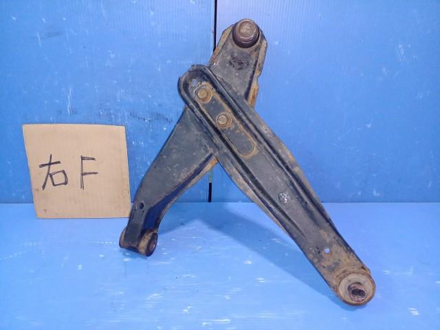 【中古】中古部品 サンバー TT2 右フロントロアアーム 【3310050100-000213011051720】