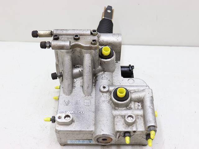 【中古】中古部品 レンジローバー LP60D ブレーキマスター 【3310070100-000183006...