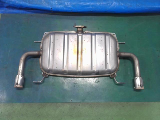 【中古】中古部品 アテンザ GJEFP リアマフラー 【3310200100-000020438422500】