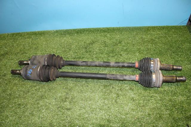 【中古】中古部品 ヴィッツ NCP95 左フロントドライブシャフト 【3330950100-000038230942200】