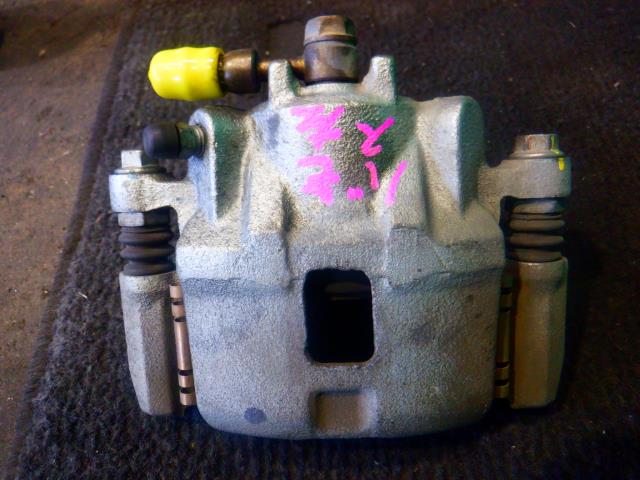 【中古】中古部品 バモス HM1 左フロントキャリパー 【3340140100-000024032944360】