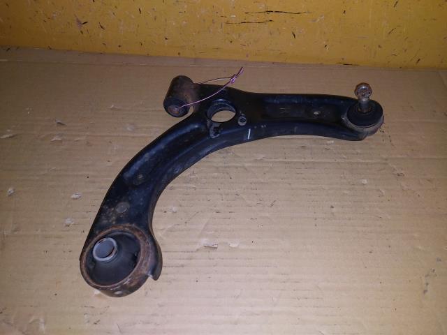 【中古】中古部品 ムーヴ LA160S 右フロントロアアーム 【3330960100-000052209451720】