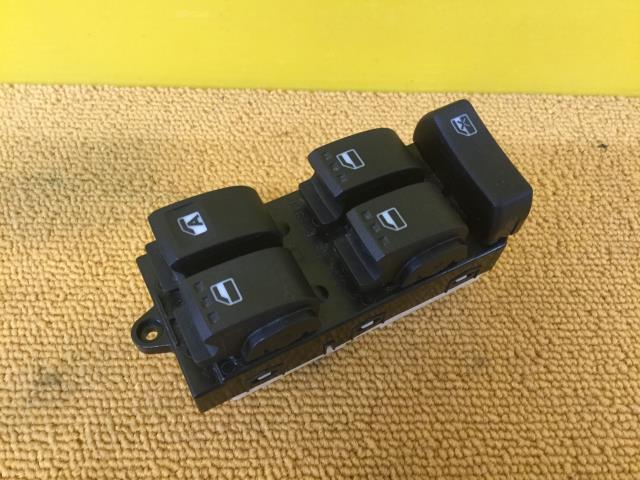 【中古】中古部品 ムーヴ LA160S パワーウインドウスイッチ 【3330960100-000052209461900】