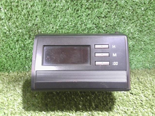 【中古】中古部品 マークII YX78V 時計 【3260300000-240207000468050】