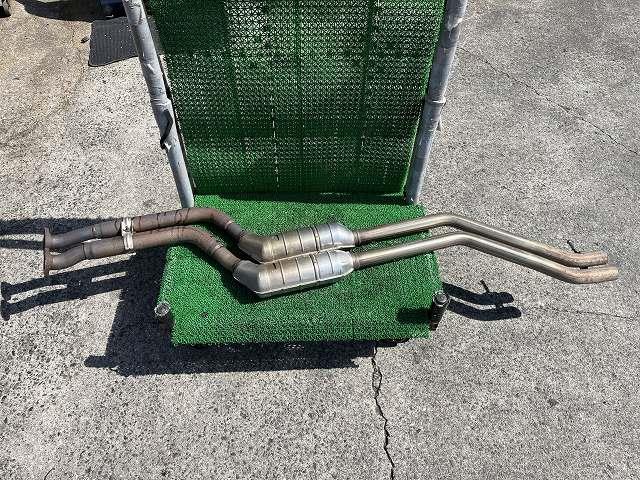 【中古】中古部品 BMW Z3 CN22 触媒 【3310070100-000090750222402】