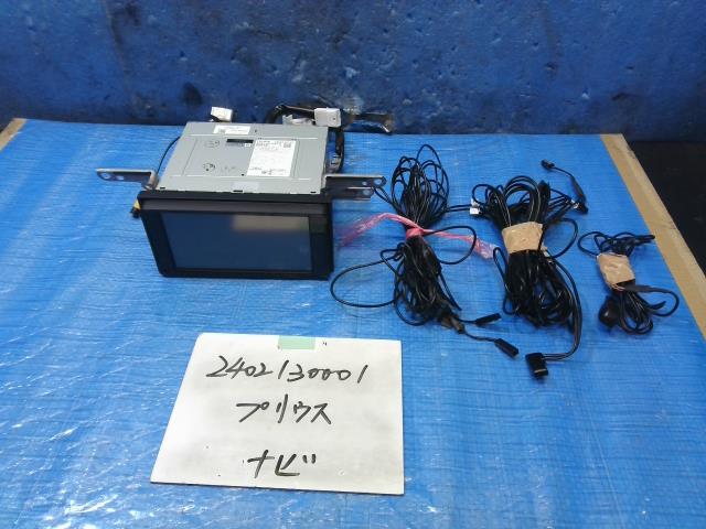 【中古】中古部品 プリウス ZVW30 カーナビゲーション 【3310220100-240213000161310】