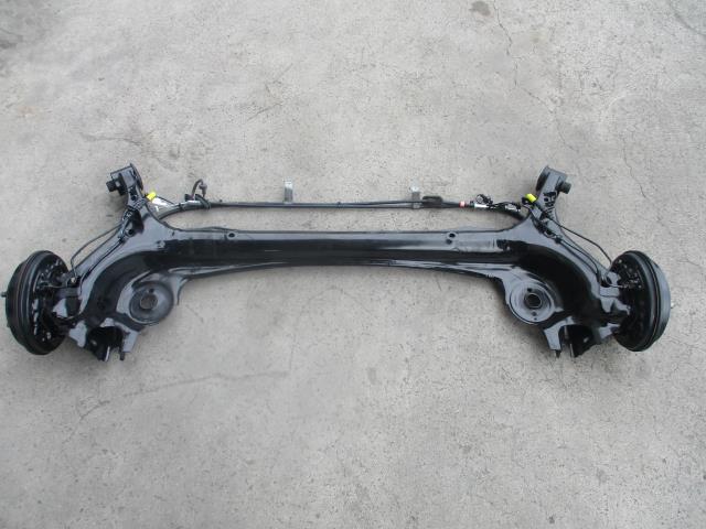 【中古】中古部品 N－ONE JG1 リアアクスルビーム 【3330660100-000023333353500】